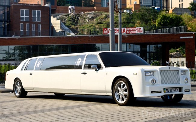 Аренда Лимузин Rolls Royce Phantom (реплика) на свадьбу Дніпро